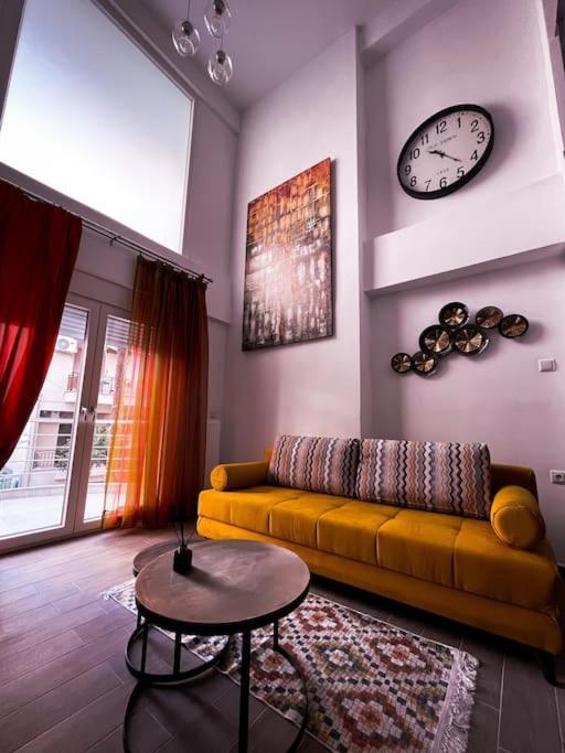Ferienwohnung Escala Luxury Loft 2 In The Center &Free Parking Volos Exterior foto